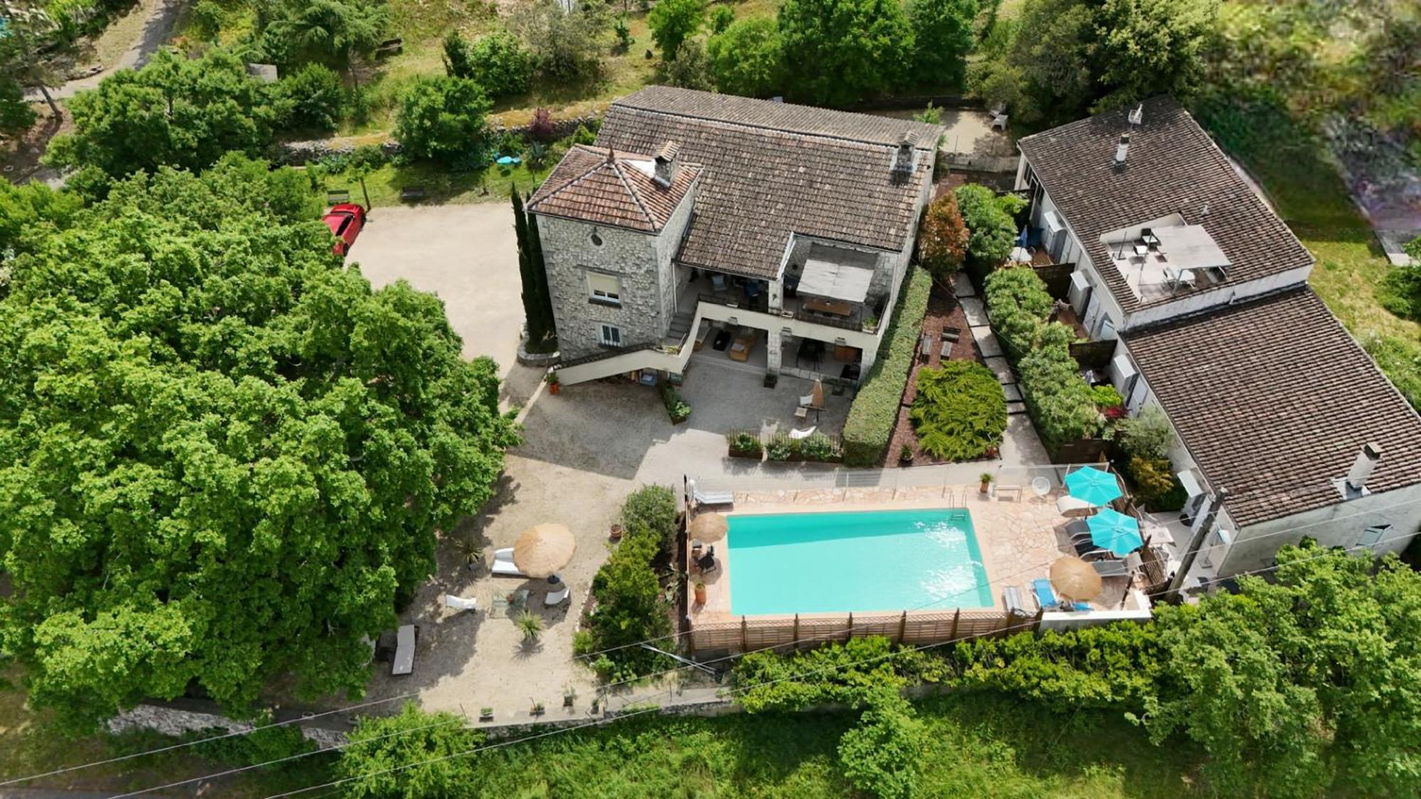 Gîtes Le Mas du Vieux Chêne Salavas Extérieur photo