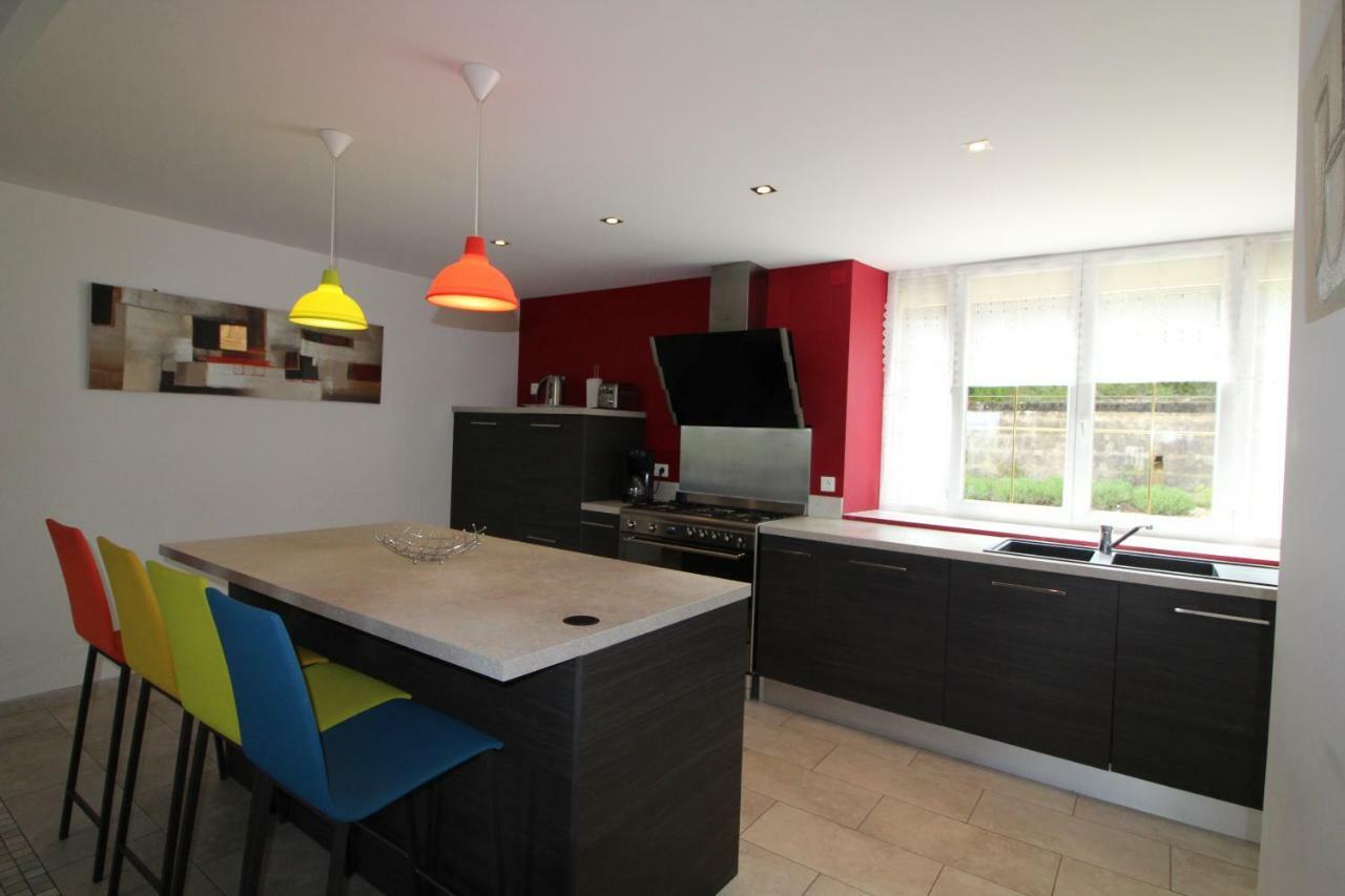 Gîtes Le Mas du Vieux Chêne Salavas Extérieur photo